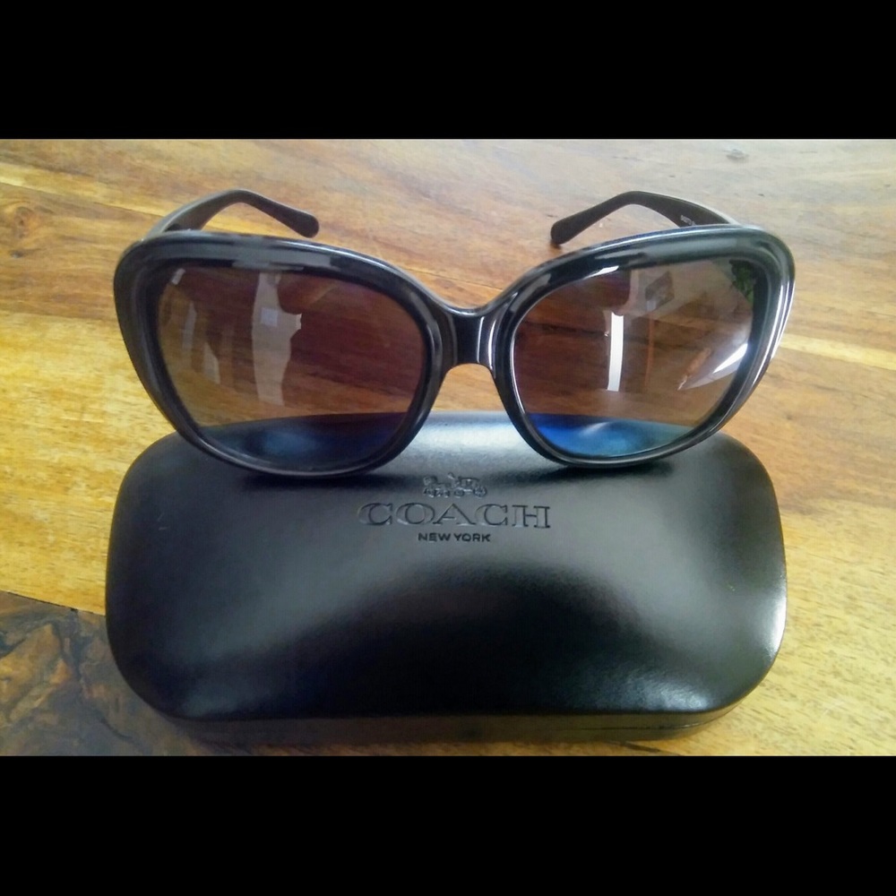 New, Coach Sunglasses - Picture 3 of 3